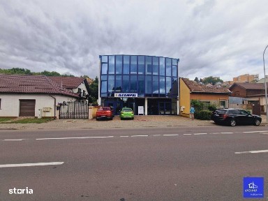 De vanzare cladire 3 etaje zona Garii strada principala oportunitate
