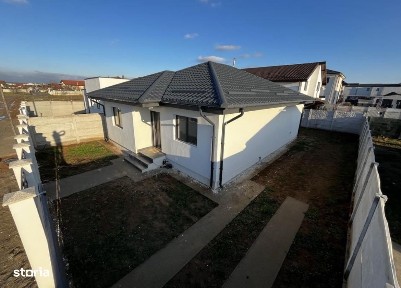 Casa 3 camere parter damila