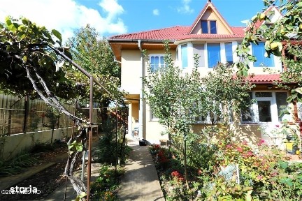 Ovidiu Sud, vila tip duplex P+1E, 140 mp utili, deschidere pe colt!