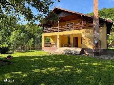 Casa individuala 4 camere plus casa de oaspeti, Drajna