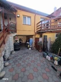 Casa individuala, cu 3 camere, pod, pivnita, 110 mp, Oasului