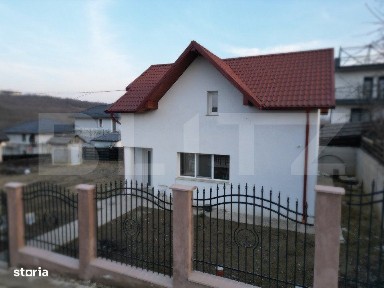 Casa 4 camere, 120 mp, 450 mp teren, Rediu