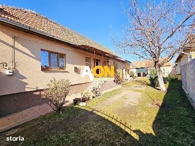 Casa 4 camere + anexe, 2084 mp teren, Totoi, la 10 km de Alba Iulia