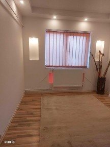 Vand apartament 3 camere