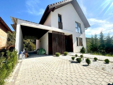 Casa individuala de vanzare, 136mp utili, teren de 480mp, Salicea