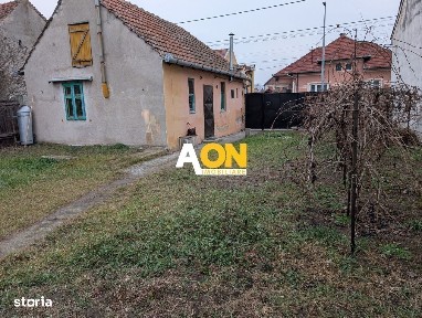 Casa mica,demolabila zona centrala,Alba Iulia