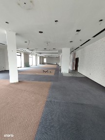 Spațiu Comercial de Închiriat - 380 mp