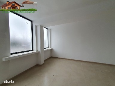 DE INCHIRIAT Showroom Birouri 85 mp, 125 mp Calea Chisinaului 10 E/mp