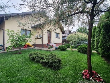 CASA INDIVIDUALA PARTER 3 camere, baie, 90mp, teren 310mp, HLINCEA