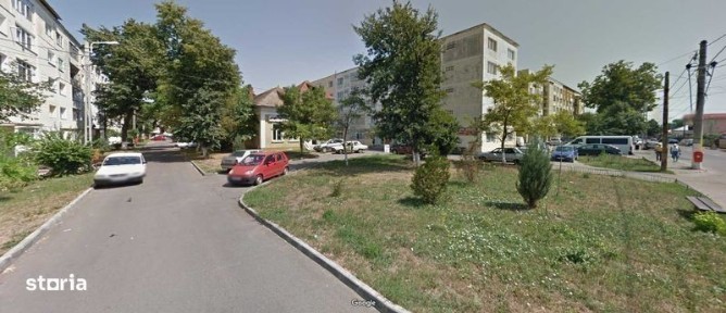Vand apartament 2 camere, oras Roman, negociabil, merita vazut