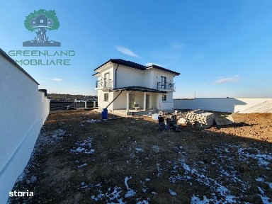 Vila 4 camere, 2 bai, 130mp, teren 550mp, canalizare, BUCIUM - VISAN
