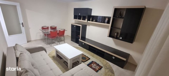 Inchiriez apartament 3 camere Sibiu, Strand 1, Str. Olteniei