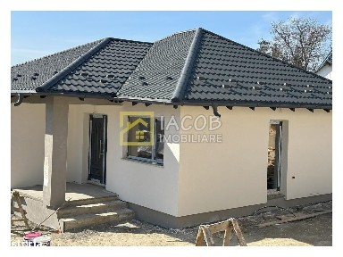 Case de vanzare Margineni, Bacau