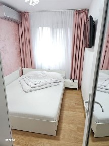 Închiriez apartament 3 camere Tomis Nord