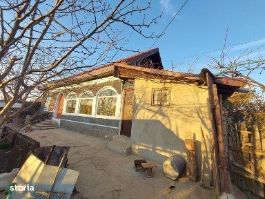 Casa de vanzare in Topalu