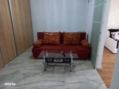 inchiriez apartament in Floresti