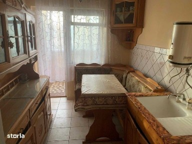 Vand apartament 2 camere