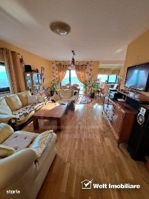 Vanzare casa tip duplex la intrarea in Borhanci