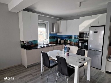 Apartament 2 camere Floare de Colt
