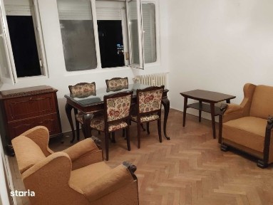 Inchiriez apartament spatios in zona Titan