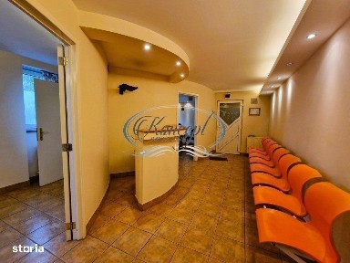 Apartament cu parcare in zona Centrala