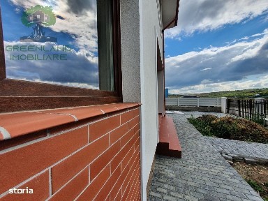 Vila 4 camere, 120mp, teren 500mp, Bucium Visan, la 400m de statie