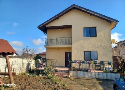 Casa 5 camere, 120 mp utili, Săbăreni