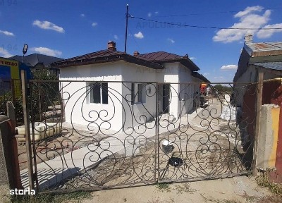 Casă aproape de București finisată parțial.