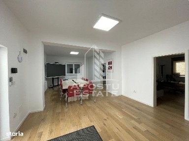 Vila P+M, finisata modern, curte amenajata, zona Modern-Crisan