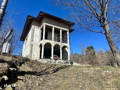 CASA DE VANZARE IN VALEA DOFTANEI