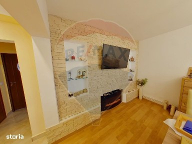 Apartament cu 4 camere de vânzare în zona Central