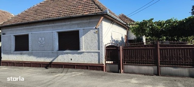 Casa de vanzare Halmeu