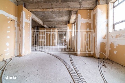 Spatiu comercial Bd Unirii Piata Alba Iulia Parter + 1etaj