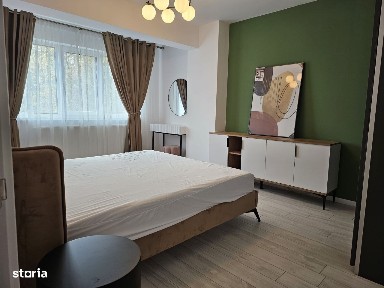Apartament 4 camere 105 mp 2 bai 2 parcari boxa Piata Pacurari