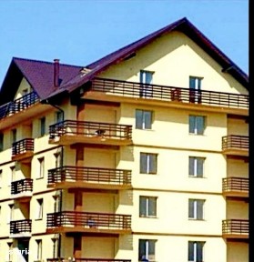 Ofer spre vânzare un ap. 2 camere, 2 terase,vedere la Munții Bucegi.