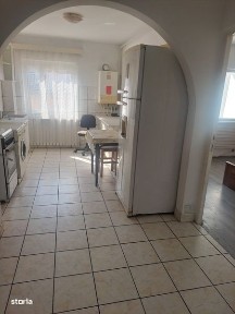 Apartament et.1 decom. sup.53 mp zona 1/m5 hol si bucatarie mare!