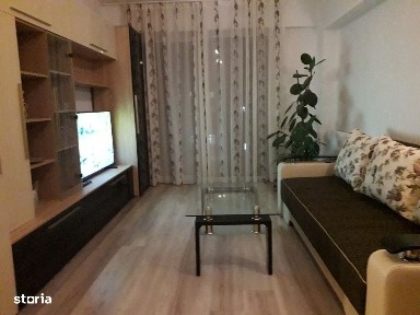 Vand apartament 3 camere