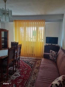 Inchiriez ap.cu2camere decomandate, in Cluj-Napoca,Piata Cipariu