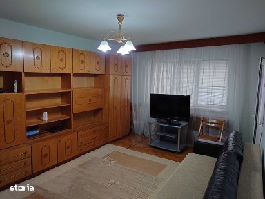 Inchiriez Apartament 3 camere Pitesti (Popa Sapca)