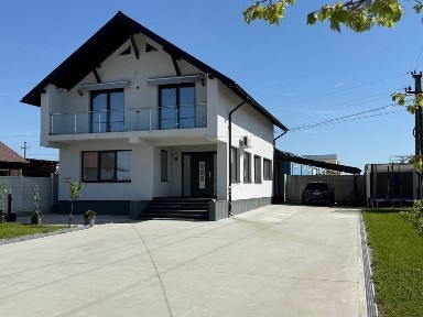 Casa Moderna de Vânzare Albota