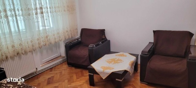 Inchriez apartament 2 camere