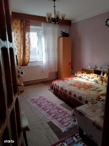 De Vanzare Apartament cu 4 camere zona Obor