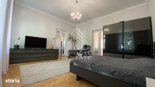 SAD cu 3 camere + spatiu comercial la demisol