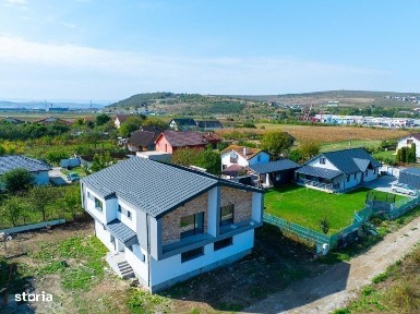 Casa tip duplex 150mp utili 4 camere 3 bai Finisat Jucu Km 17