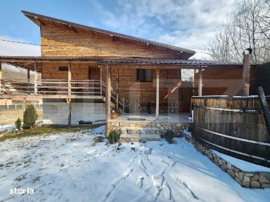 Casa de vacanta superba,cu 5 camere,300 mp utili,Valisoara