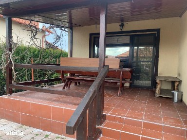 Casa 150 mp,Zona Lazuri