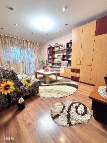 Apartament 3 camere, 66 mp, decomandat, zona CETATE