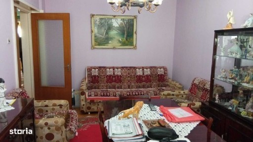 Apartament 3 camere decomandat, 4 din 4,ultracentral, Bacau