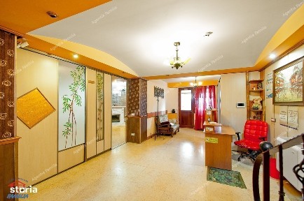 Strada Basarabiei, Piata Centrala, Galati