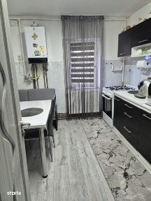Apartament 3 camere,decomandat,zona confectii